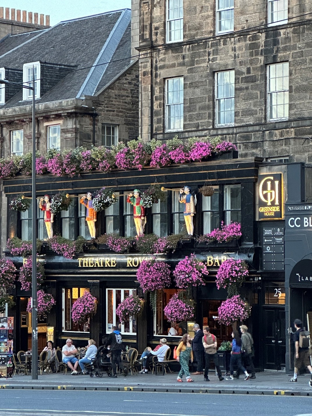 Pub 1